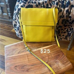 Vince Camuto bag like new crossbody